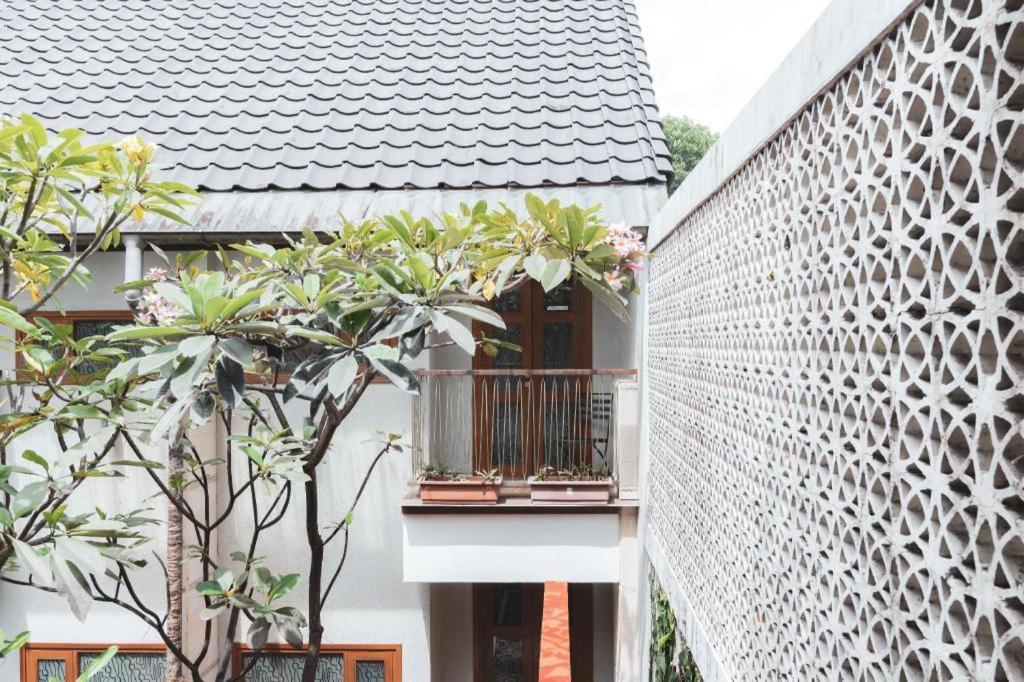 Hotel Tibera Taman Cibeunying Bandung Exteriör bild