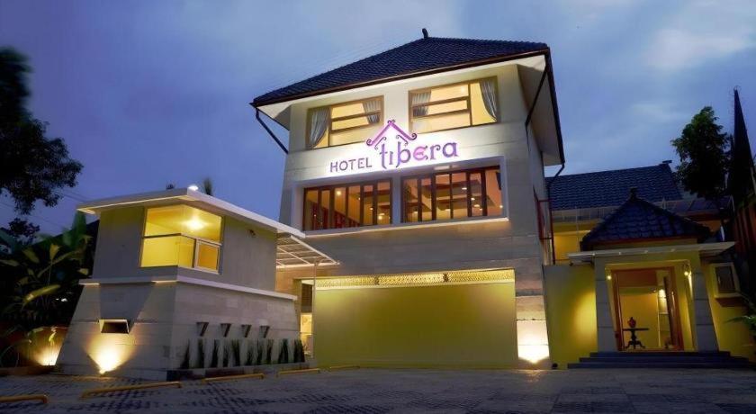 Hotel Tibera Taman Cibeunying Bandung Exteriör bild